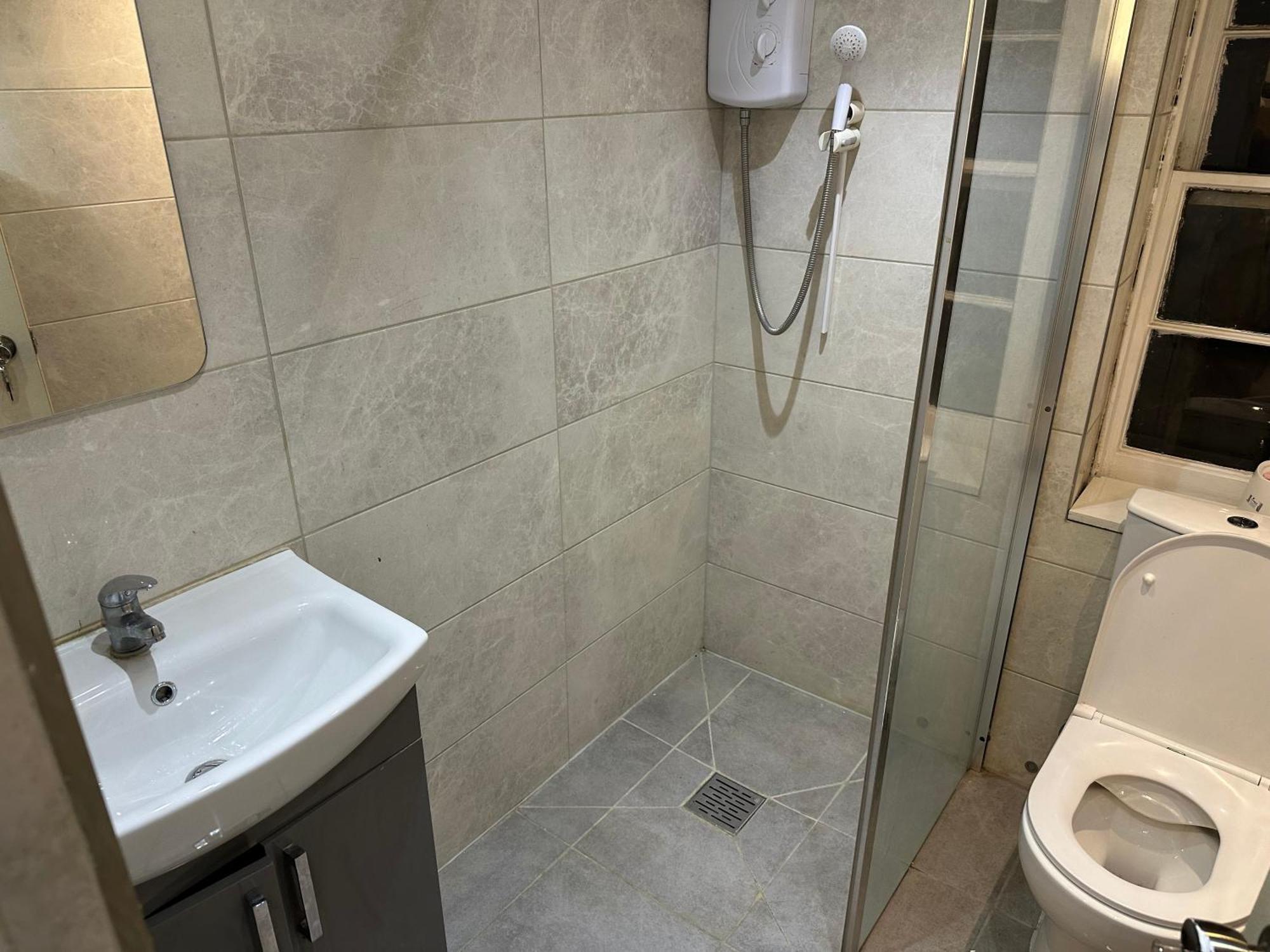 1 Bedroom 220 Апартаменты Лондон