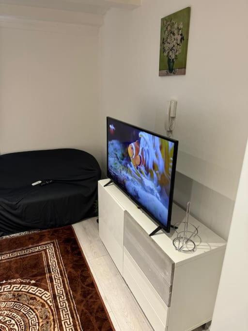 Апартаменты 1 Bedroom 220 Лондон